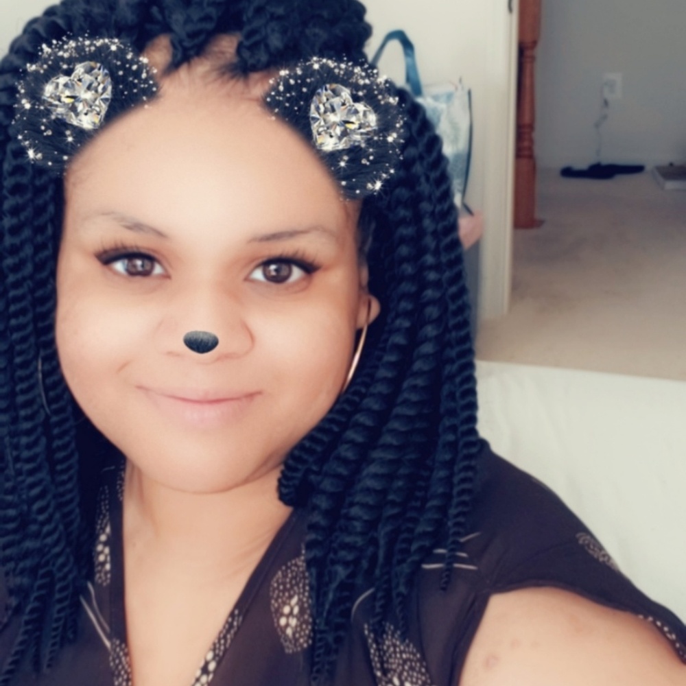 Meet your Posher, Khristina